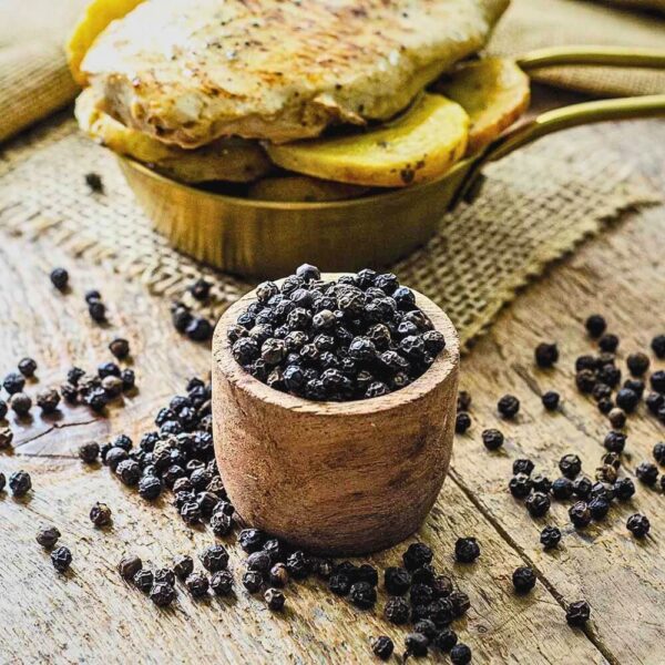 ASTA-grade Brazilian black pepper whole peppercorns for bulk export