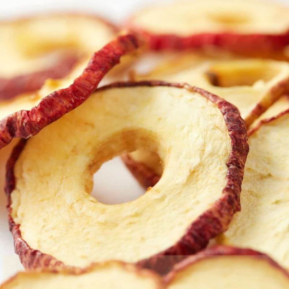 Premium Brazilian dried apple slices for snacks, breakfast cereals, bakery products, and confectionery